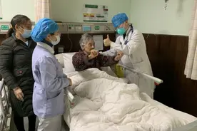 八旬老人突发脑梗，市七医院迅速清除血栓图片