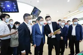 海关总署副署长、党委委员王令浚调研深农集团出口农产品食品前置监管服务平台图片