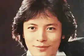 刘文正唱火的《兰花草》《乡间的小路》，真正的原唱到底是谁图片