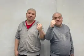 《星际2》冠军为孙哥黄哥剃光头：“卤蛋”情绪稳定图片
