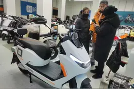 开学季智能出行受青睐，“丢车包赔保险”保障消费权益图片