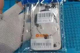 碎屏手机当“9成新”售卖，宝山警方出手了……图片