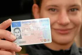 总台记者看世界｜疫情“后遗症”影响考驾照  德国人驾考失败率近四成图片