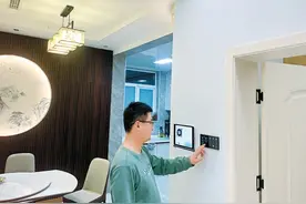 开门、调灯、窗帘开合都是自动调节 北京怀柔上新“智能民宿”图片