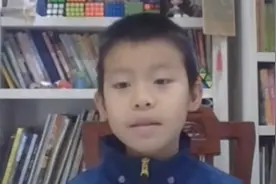 10岁中国男孩英语连麦外国男孩，对方被九九乘法表震惊视频封面