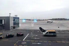 乘客打车去成都天府机场被收往返高速费，滴滴出行：退还多收费用，扣除司机相应服务分图片