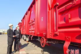 中巴经济走廊重点铁路物资项目首批铁路车辆顺利发运图片