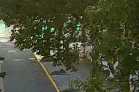 70岁环卫工奶奶捡到一大包首饰，帮民警破了个案图片