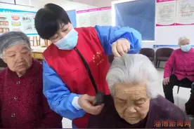 二月二龙抬头·爱心理发好兆头图片