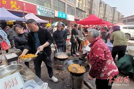 奋进的春天│衡南：泉湖又迎“二月八”，人山人海赶集来图片