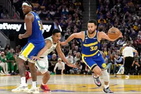 库里：今天早上和发展联盟球队进行了训练，恢复进展不错图片