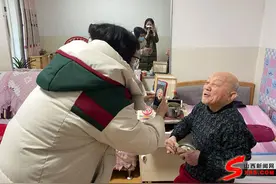 养老认证“上门办” 贴心服务解民忧图片