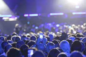 周杰伦演唱会门票被疯抢，黄牛21万兜售点歌位，大麦网强制退款惹怒歌迷图片