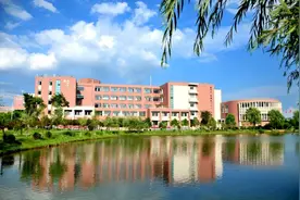 武汉纺织大学招聘20名专职辅导员图片