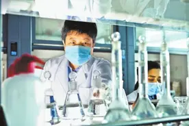 “火眼金睛”老刑侦图片