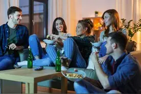 新加坡《海峡时报》：家里需要“住一晚的朋友”图片