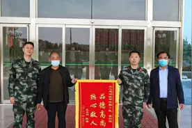 这些平凡小事，为何感人至深图片