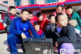 消防安全从“小”抓起 东营东凯幼儿园开展走进消防站社会实践活动图片