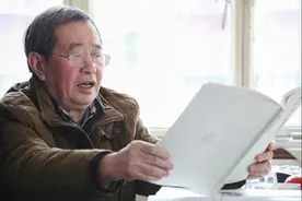 周末人物丨他和石刻终日厮守，和天地相通，修炼着风骨图片