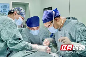 2岁男童手指粗过成年男性，原是患了这种病……图片