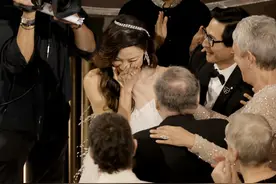 飞跃好莱坞！杨紫琼成为奥斯卡史上首位华裔影后图片