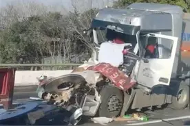 江苏常熟发生一起多车事故，交警：2人受伤图片