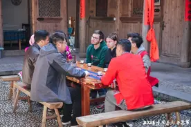 老外探秘中国茶 这一杯非遗手艺和民族风情让人“amazing！”图片