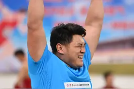 （体育）田径——全国室内锦标赛：男子铅球赛况图片