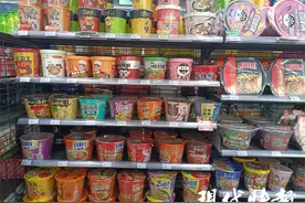 3·15曝光“土坑酸菜”一周年，相关酸菜和方便面企业现在咋样了？图片