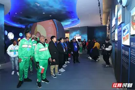 张家界市武陵源区研学旅行宣传语”出炉”海外学生“摘金”图片