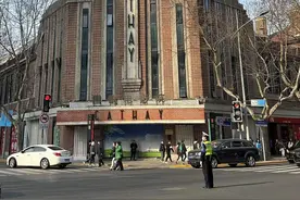 遇见春天丨既经典又时尚，这条百年老马路常逛常新图片