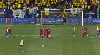 体坛联播｜C罗上演任意球世界波，哈兰德连场帽子戏法图片