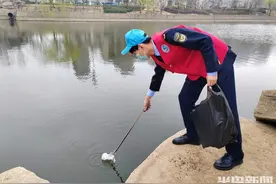 “小蓝帽”刘海豹，用足迹守护即墨183公里海岸线和内陆河流图片