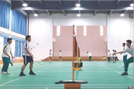 广州中考体育新增“三小球”图片