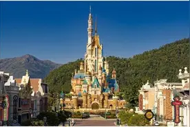 游客租香港迪士尼年卡入园，港警：可构成欺诈罪，切勿以身试法图片