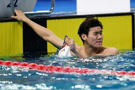 王长浩破男子50米蝶泳全国纪录图片