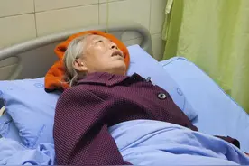 阻拦男子偷狗反被其推倒 七旬老人被诊断为胸椎骨折正接受治疗图片