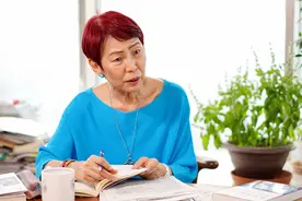 上野千鹤子“十五小时之花嫁”背后：非性缘的婚姻关系与日本照护保障的缺失图片