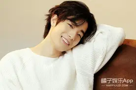 还记得《外来妹》中的赵小云吗？没想到她的儿子现在这么帅！图片