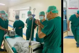 少年4楼坠落截瘫命悬一线，中山七院多学科协作助他恢复行走图片