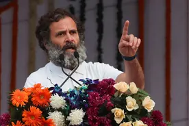 因质问“为何小偷都姓莫迪”，印度国大党领导人拉胡尔·甘地被判刑两年并取消议员资格图片