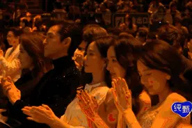 微博之夜名场面盘点，首当其冲“世纪同框”图片