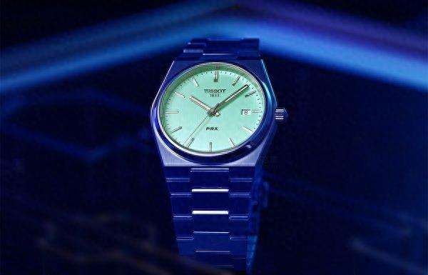 ���󳬼����ϵ�С�Ӣ����������������ĵ䷶֮��