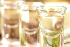 74岁董事长被判5年、罚4亿！48岁儿子接班，剑南春能实现300亿营收？图片