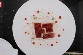 澳门双行线丨“耕耘”粤菜20余年！这道几乎失传的菜品，在他手里焕然新生→图片