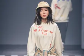 一个假肢、一头粉发和一盒快递都可能成为谩骂的“理由”，别让“法不责众”成为网络暴力的保护伞图片