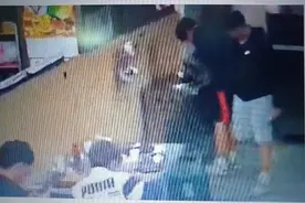 日本“寿司郎事件”翻版？高雄2名男学生被曝在牛排店朝汤锅吐口水图片