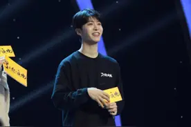 30秒 | 电影《了不起的夜晚》成都路演 粉丝花式夸奖 范丞丞笑言：像我班主任图片