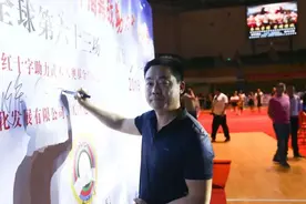 武林风裁判员孙振 | 半生走过，换了身份，不换梦想图片