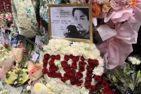 再见，张国荣：如果去见你，我一定是带着花跑过去图片